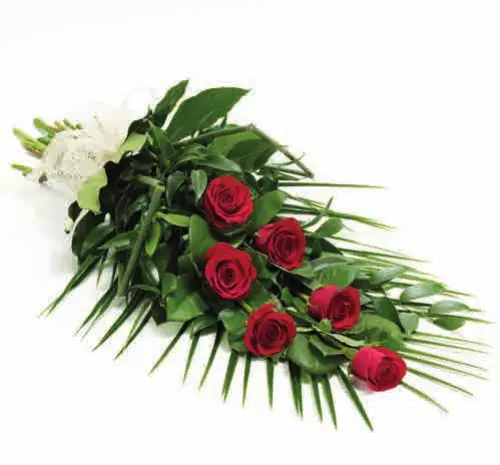 Simple rose sheaf, red, from our sheafs